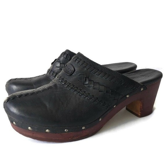 UGG Abbie Womens Black Leather Studded Wooded Clogs Size US 10 Sherpa Lined Mule - Picture 1 of 13